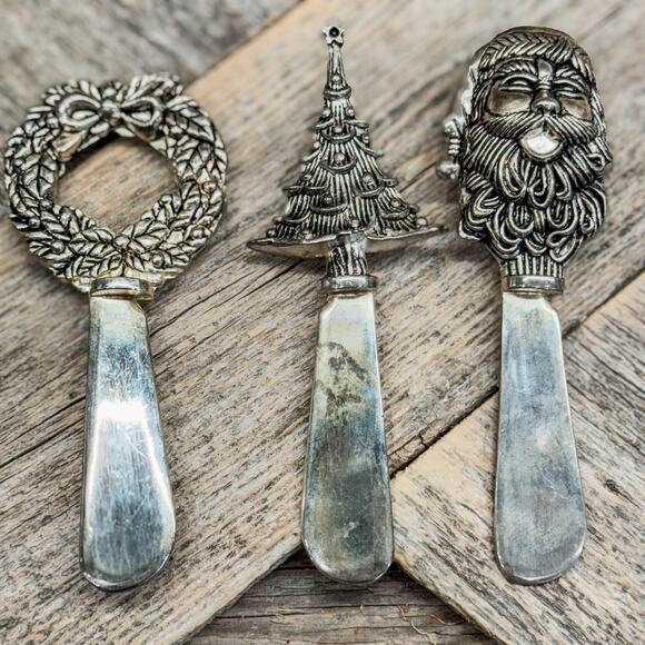 Vintage Silverplate Christmas Cheese Knives/Spreaders-Santa-Wreath-Tree, 3.5" - Picture 5 of 5